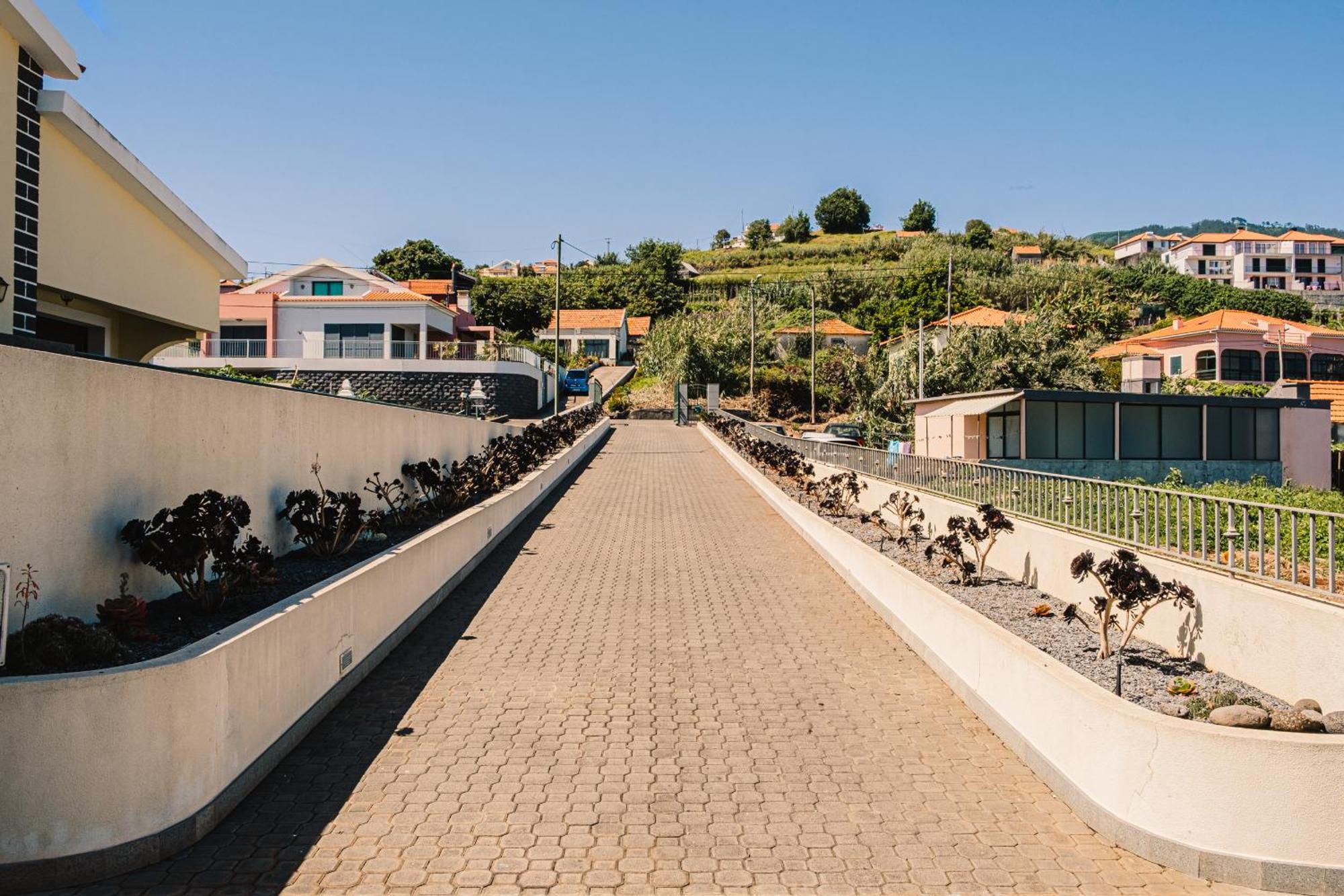 Namaste House II Appartement Funchal  Buitenkant foto