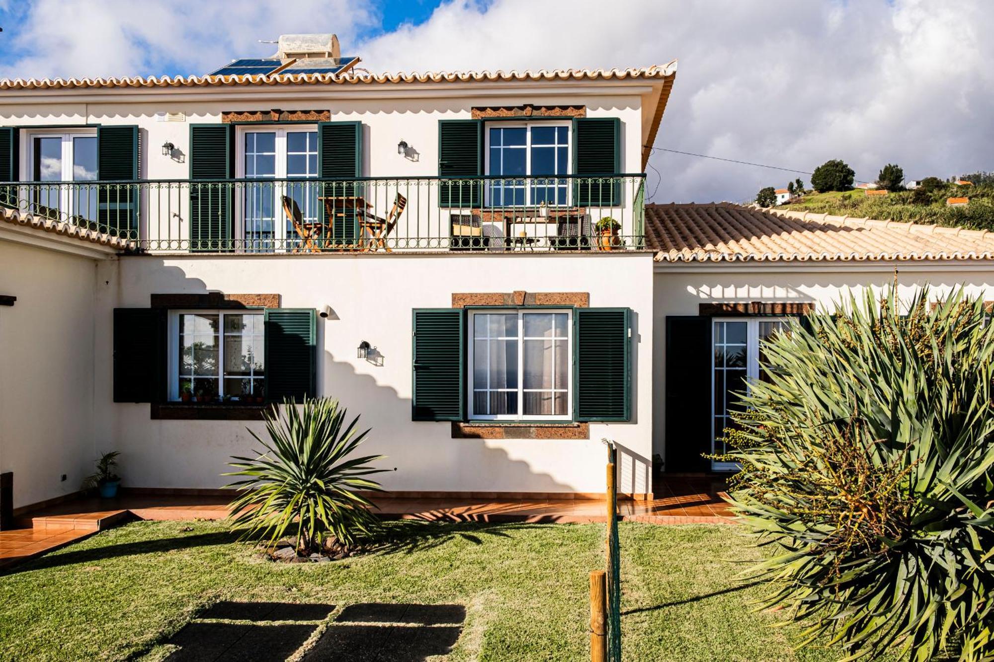 Namaste House II Appartement Funchal  Buitenkant foto