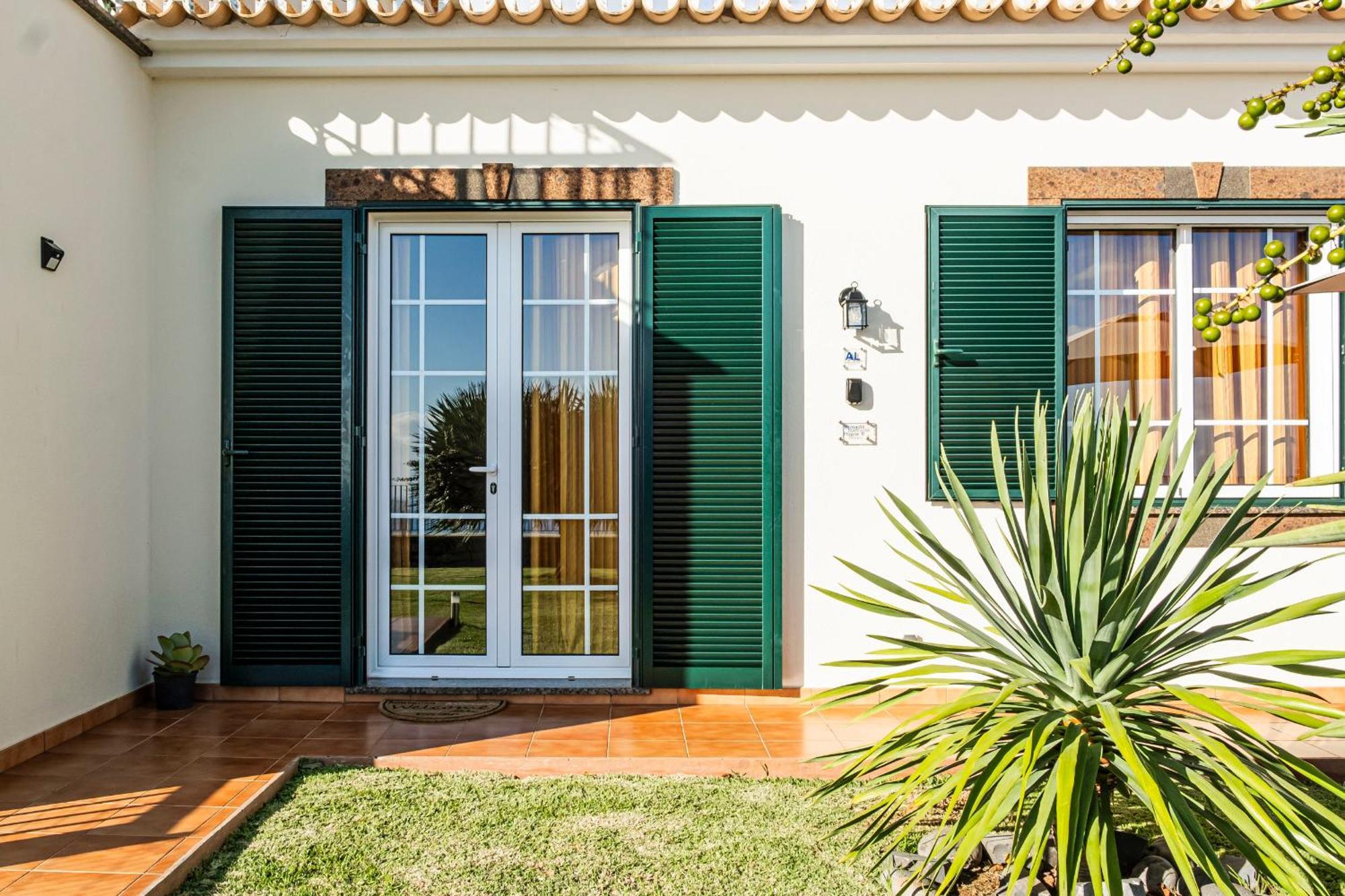 Namaste House II Appartement Funchal  Buitenkant foto