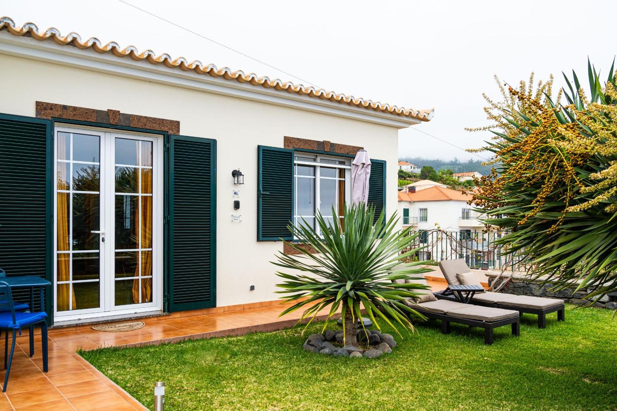 Namaste House II Appartement Funchal  Buitenkant foto